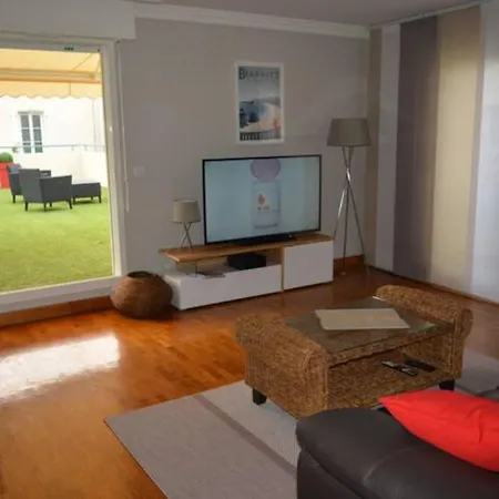 Appart. Tout A Pied Centre Classe * * * Biarritz